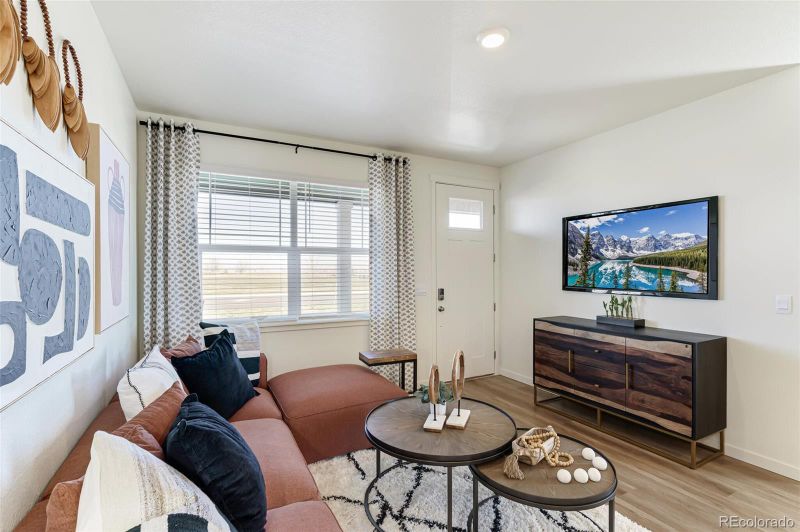9874 Argonne St, Commerce City, CO 80022