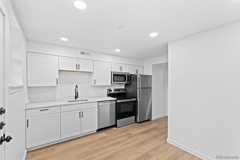 3490 S Akron St #1, Denver, CO 80231