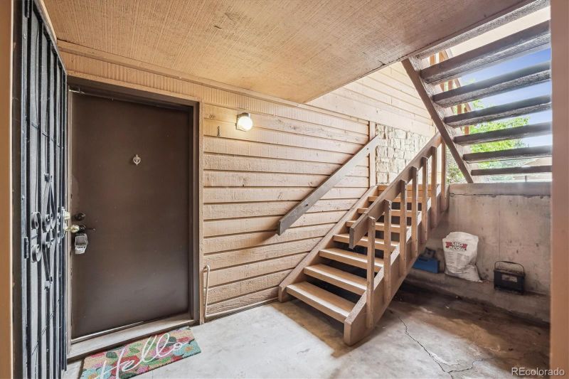 4273 S Salida Way #1, Aurora, CO 80013