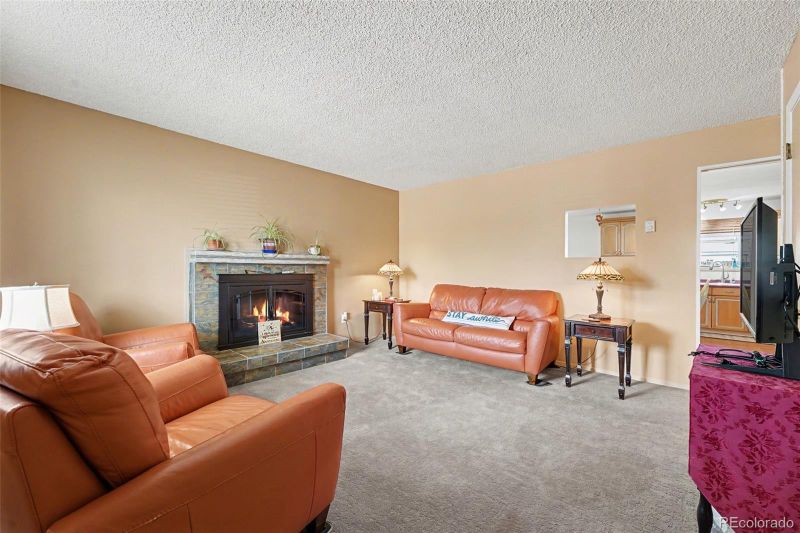 1118 Mobile St, Aurora, CO 80011