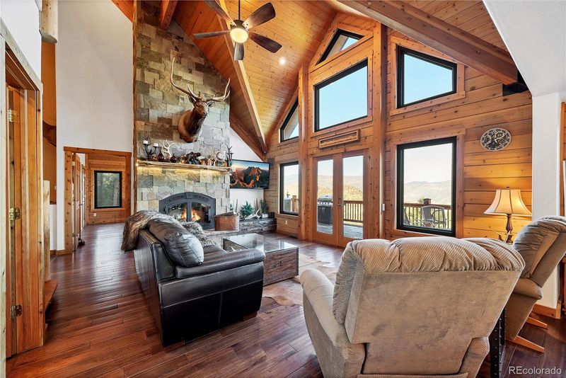 1055 Saddleback Dr, Evergreen, CO 80439