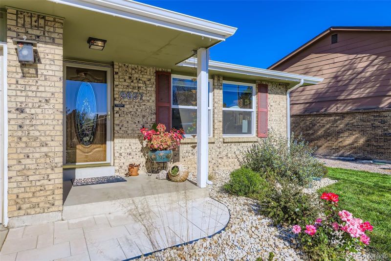 9097 W 77th Pl, Arvada, CO 80005