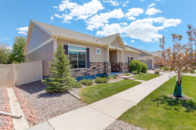 6717 Golden Briar Ln, Colorado Springs, CO 80927