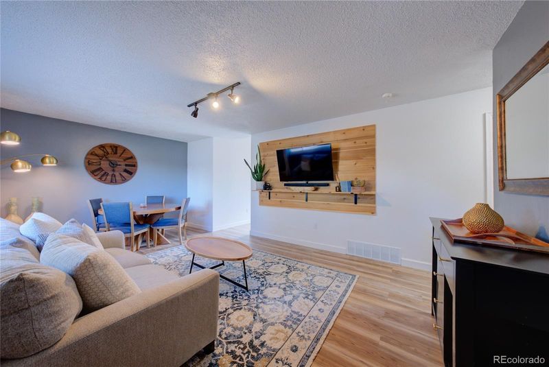 4717 S Gracemoor Cir, Colorado Springs, CO 80917