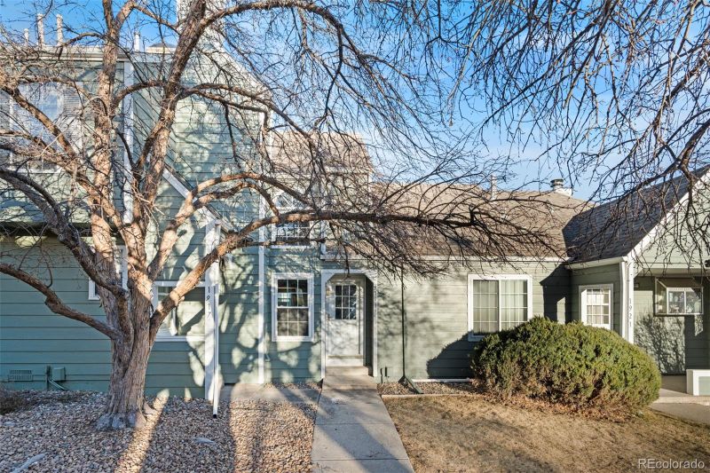 1919 S Balsam St, Lakewood, CO 80227