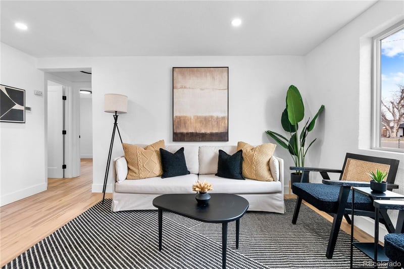 3311 Oneida St, Denver, CO 80207