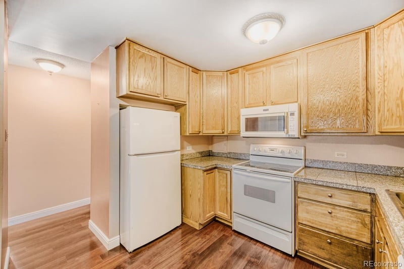 620 S Alton Way #12A, Denver, CO 80247