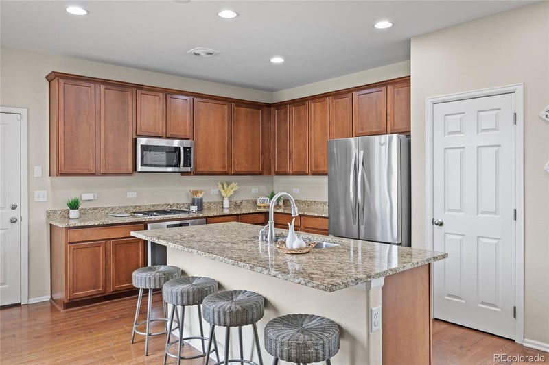 4526 Grapevine Way, Castle Rock, CO 80109
