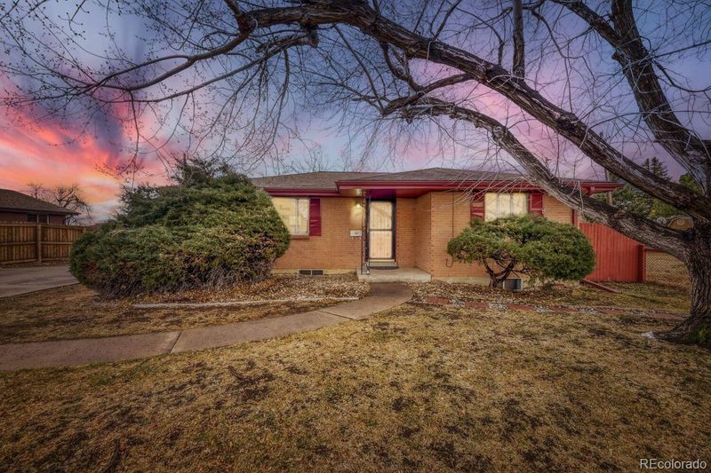 6130 W Mississippi Ave, Lakewood, CO 80226