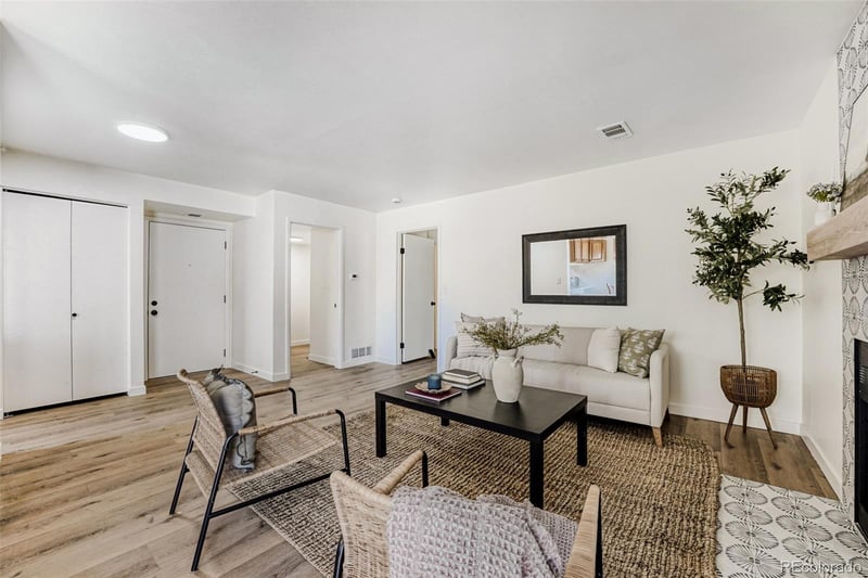 3023 S Ursula Cir #302, Aurora, CO 80014
