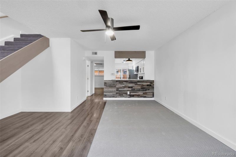 14352 E Arizona Ave, Aurora, CO 80012