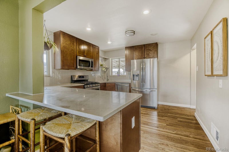 3575 Ivanhoe St, Denver, CO 80207