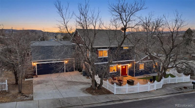 122 N Gilbert St, Castle Rock, CO 80104