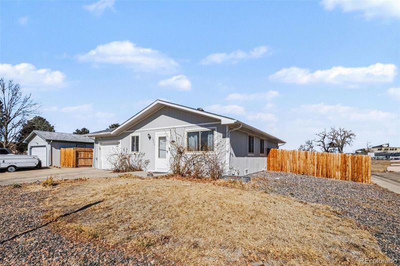 1203 Stage Dr, Fort Lupton, CO 80621