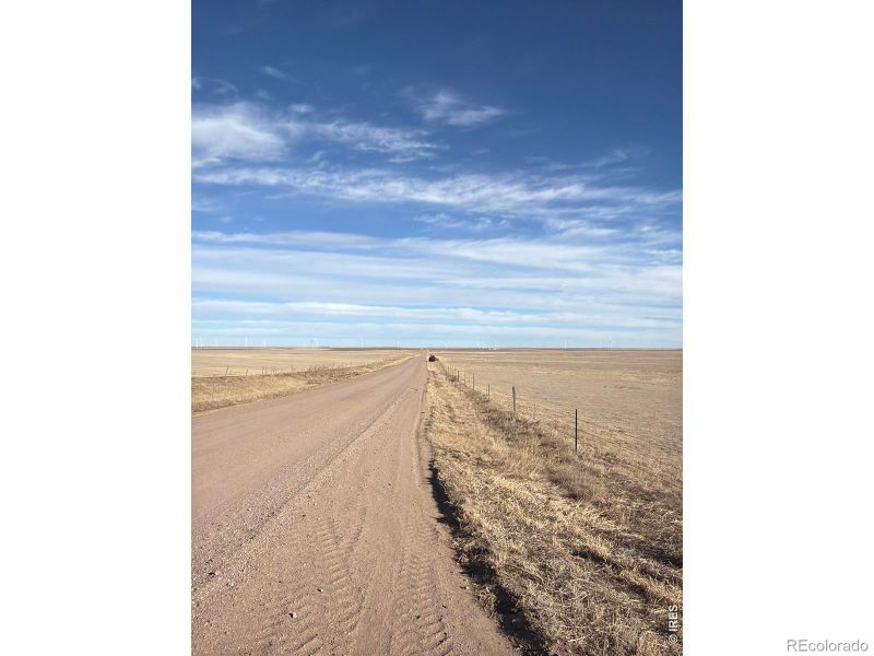 105 Road 38 Rd, Stratton, CO 80836