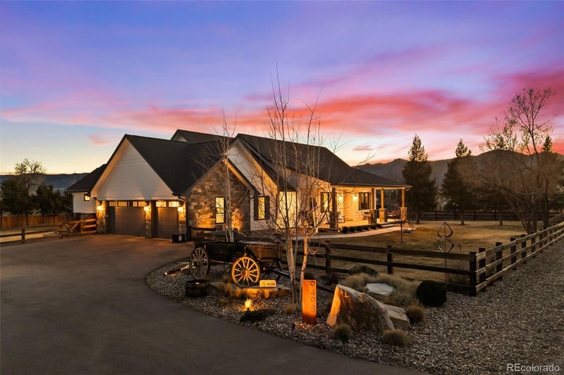 9498 Wagonwheel Dr, Littleton, CO 80125