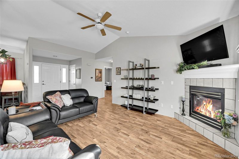453 N 15th Ave, Brighton, CO 80601