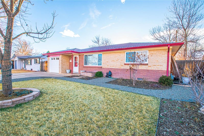 1543 S Benton St, Lakewood, CO 80232