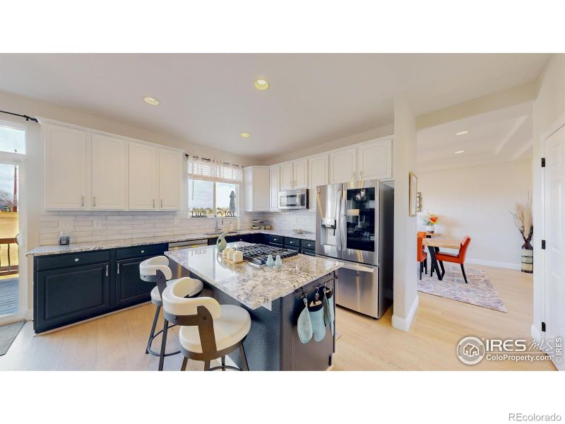 831 Glenarbor Cir, Longmont, CO 80504