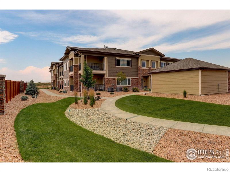 2435 Calais Dr #20, Longmont, CO 80504