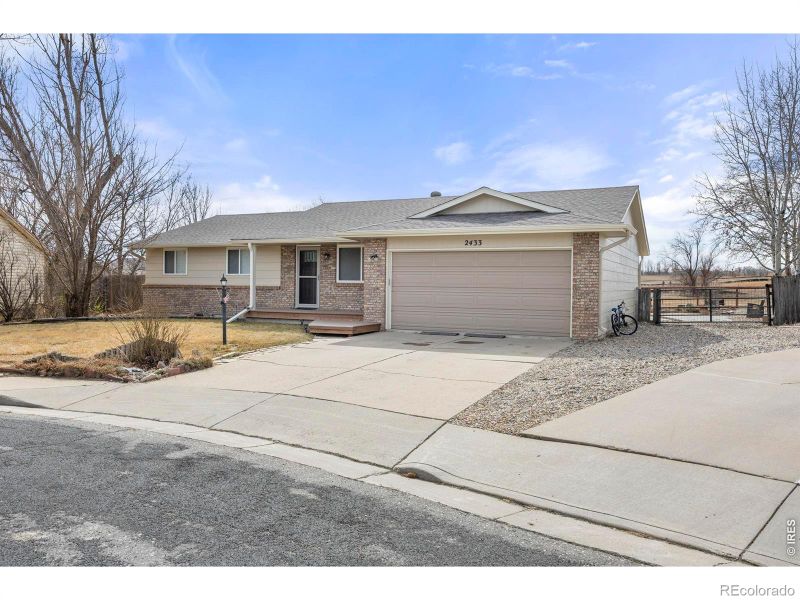 2433 W Linda Dr, Loveland, CO 80537