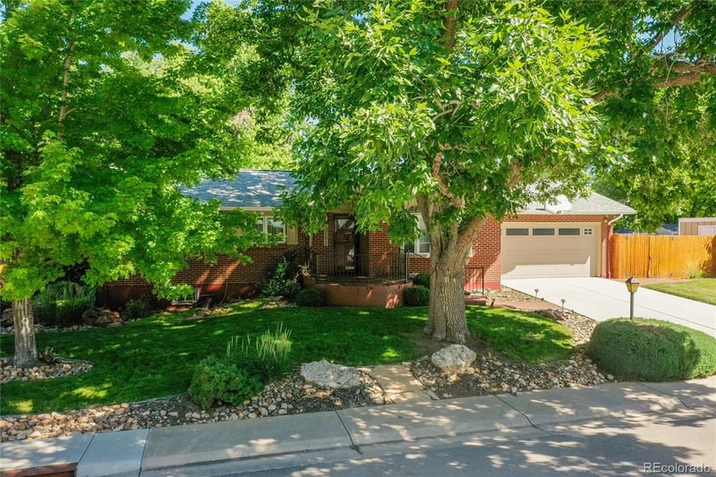 8201 E Lehigh Dr, Denver, CO 80237