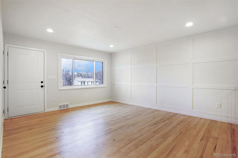 49 S Utica St, Denver, CO 80219