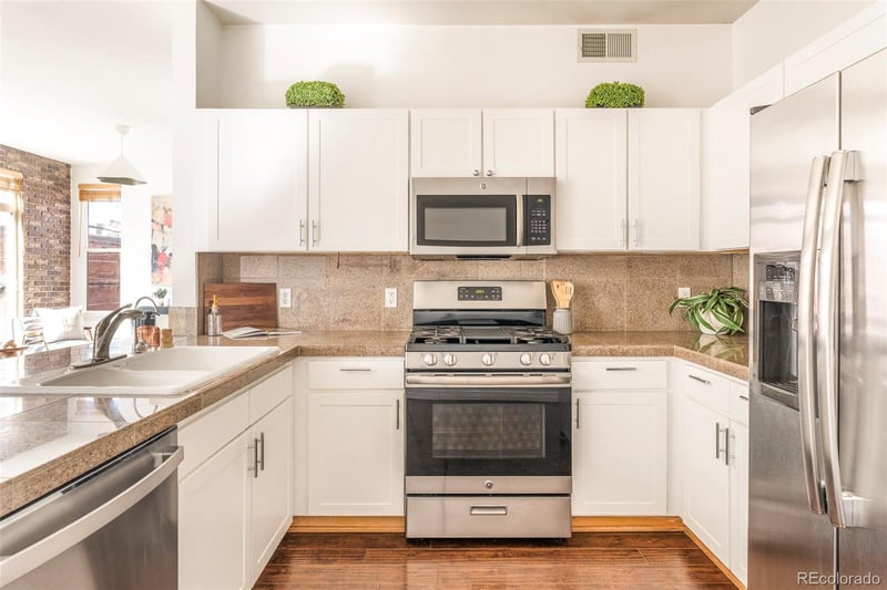 1655 N Humboldt St #206, Denver, CO 80218