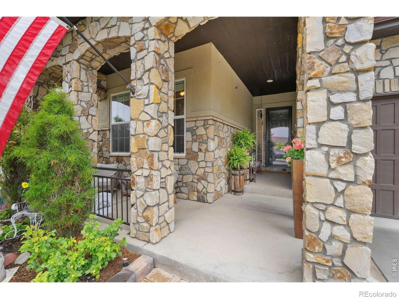 2038 Vineyard Dr, Windsor, CO 80550