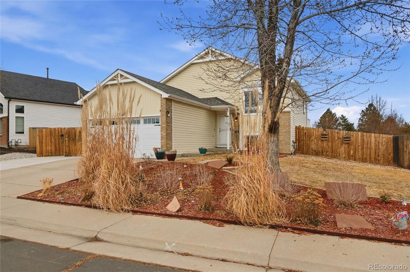 17457 E Bellewood Cir, Aurora, CO 80015