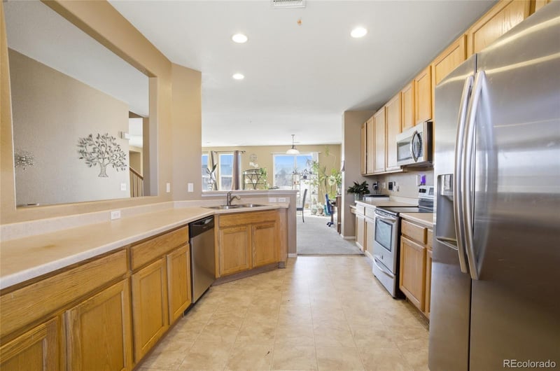 5573 Jasper St, Denver, CO 80239