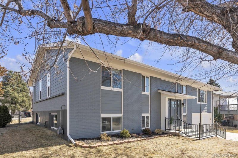 4080 S Vincennes Ct, Denver, CO 80237