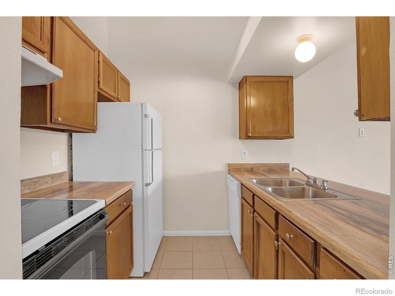 467 S Memphis Way #17, Aurora, CO 80017