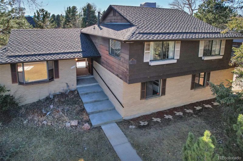 4546 W Ponds Dr, Littleton, CO 80123