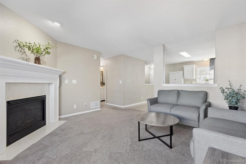 1060 S Perry St, Denver, CO 80219