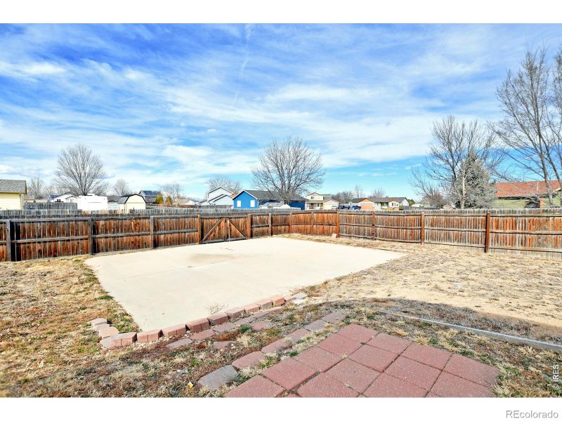 221 E Holly St, Milliken, CO 80543