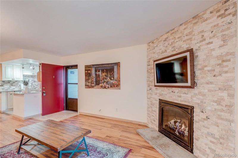8335 Fairmount Dr #105, Denver, CO 80247