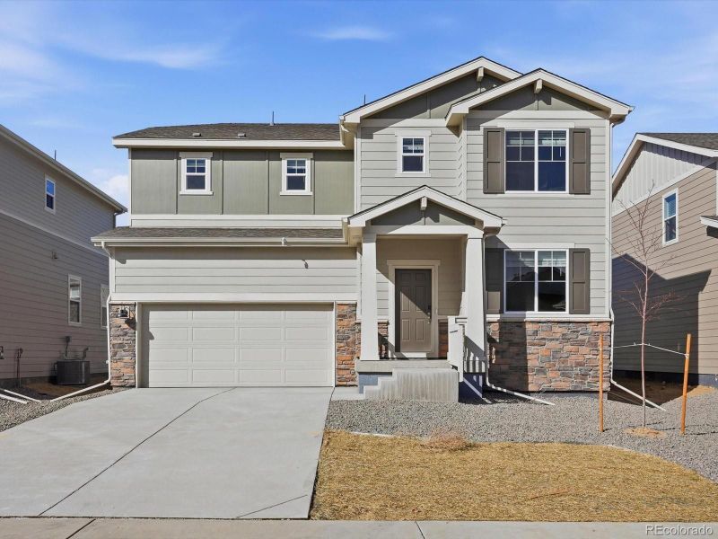 4661 Sunsplash Way, Johnstown, CO 80534