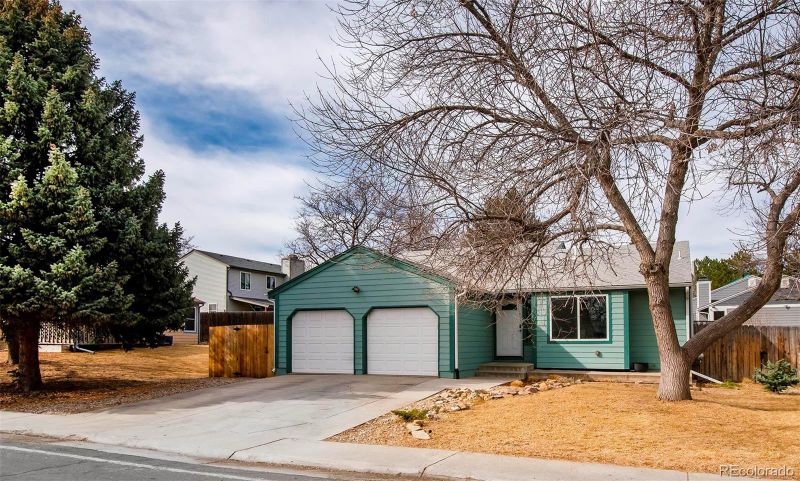 7505 Chase St, Arvada, CO 80003