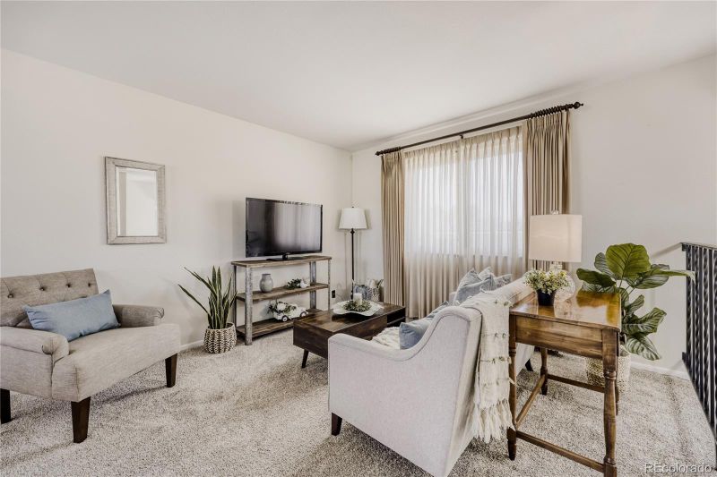 10713 Owens St, Broomfield, CO 80021
