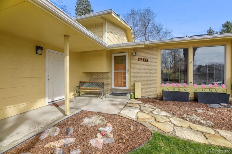 11233 E Harvard Dr, Aurora, CO 80014