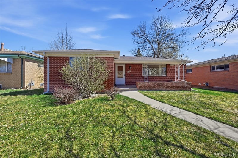 1570 S Clermont St, Denver, CO 80222