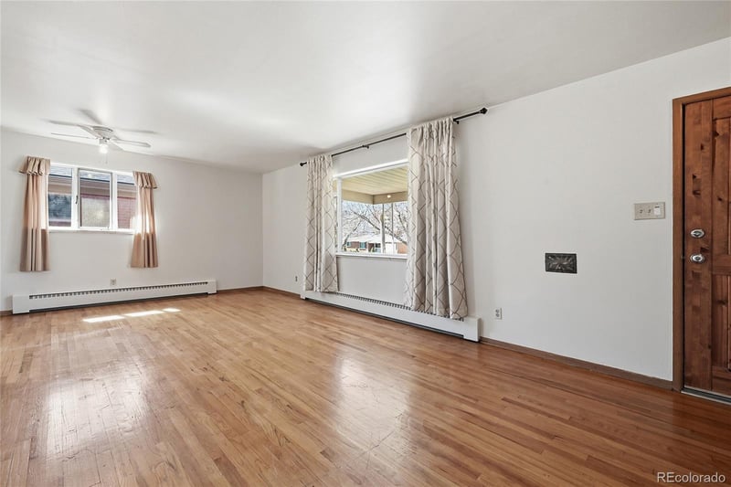 1570 S Clermont St, Denver, CO 80222