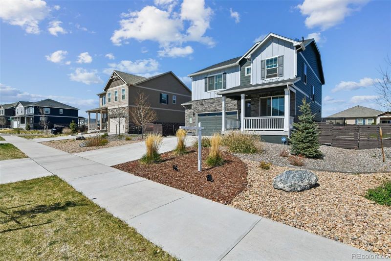 37 S Waterloo St, Aurora, CO 80018