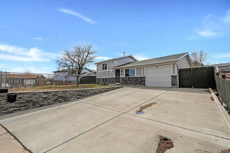 4303 Millburn, Colorado Springs, CO 80906