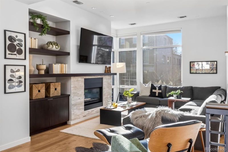 3216 Zuni St, Denver, CO 80211