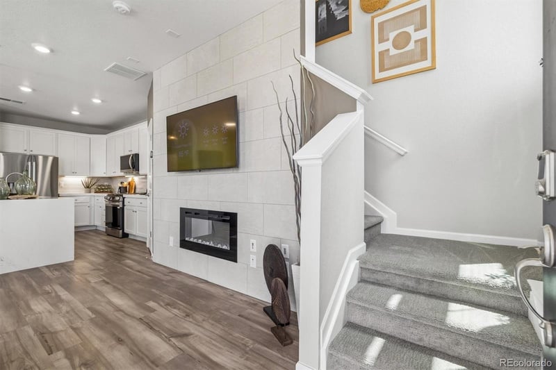 536 Luton Dr, Castle Pines, CO 80108