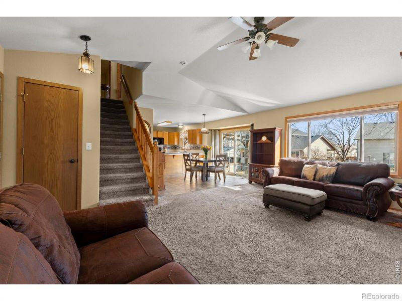 302 E 40th St, Loveland, CO 80538