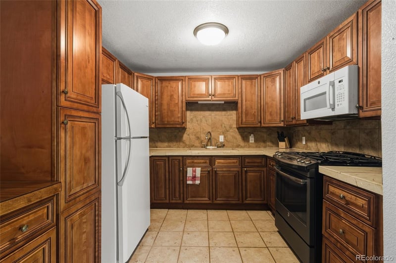 544 S 3rd Ave, Brighton, CO 80601