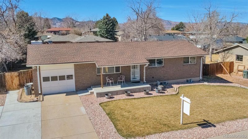 4789 S Owens Way, Littleton, CO 80127